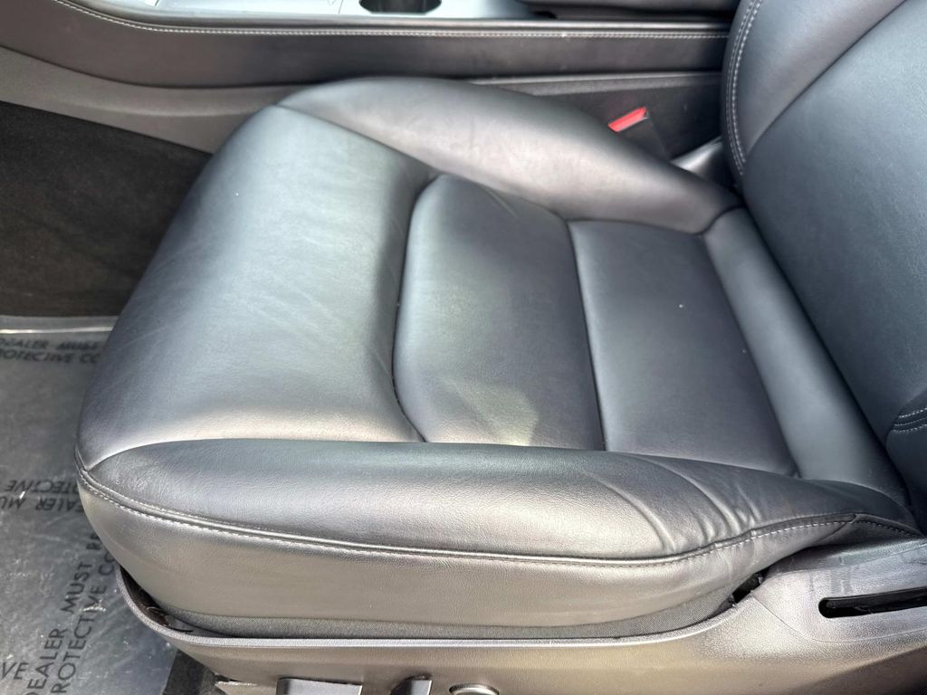 2022 Tesla Model Y Long Range photo 22