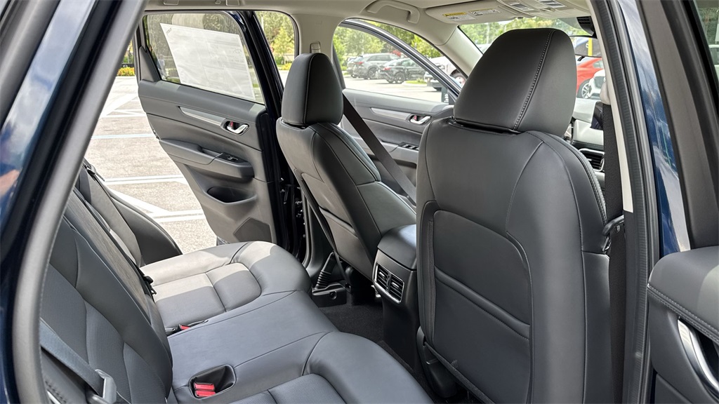 2025 Mazda CX-5 2.5 Select photo 32