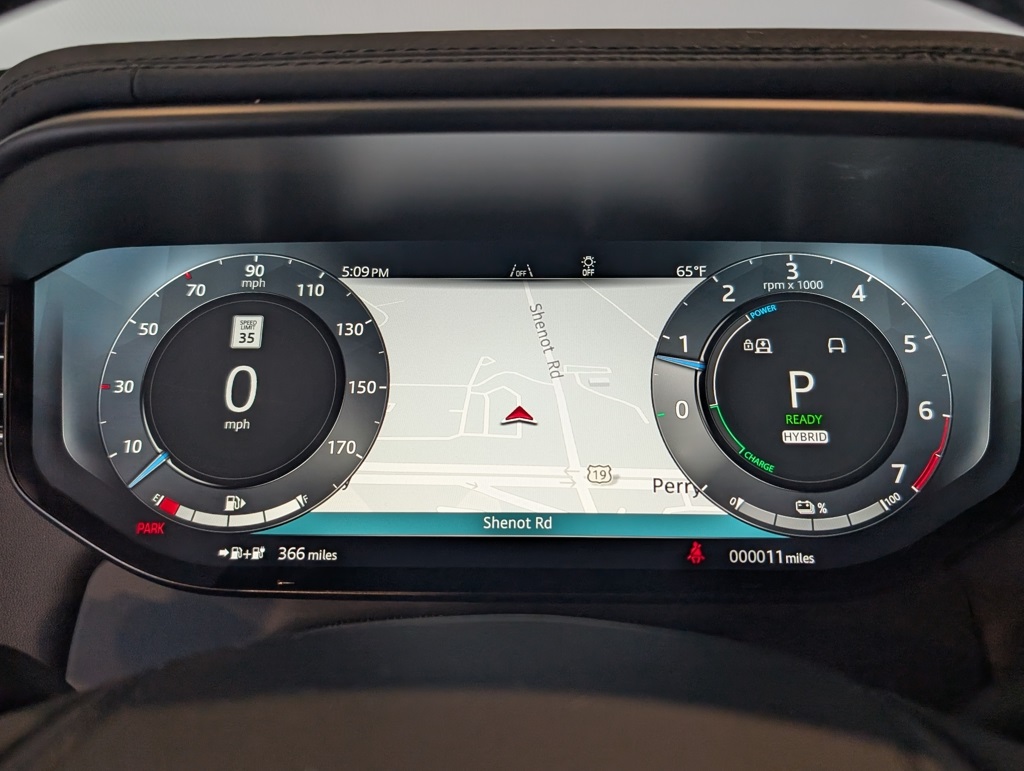 2025 Land Rover Range Rover Sport SE photo 14