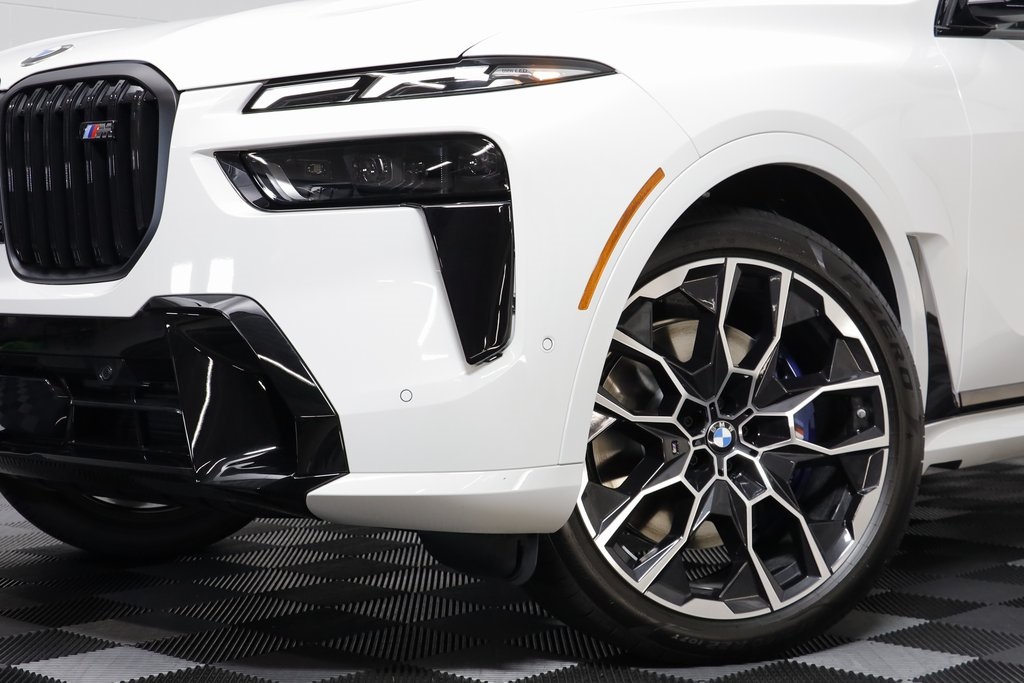 2026 Bmw X7 M60i photo 3