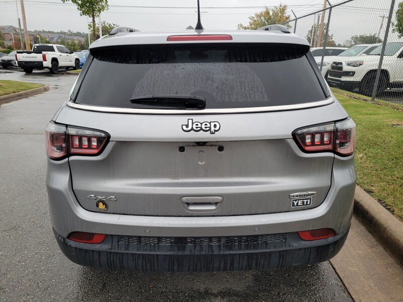 2023 Jeep Compass Latitude photo 4