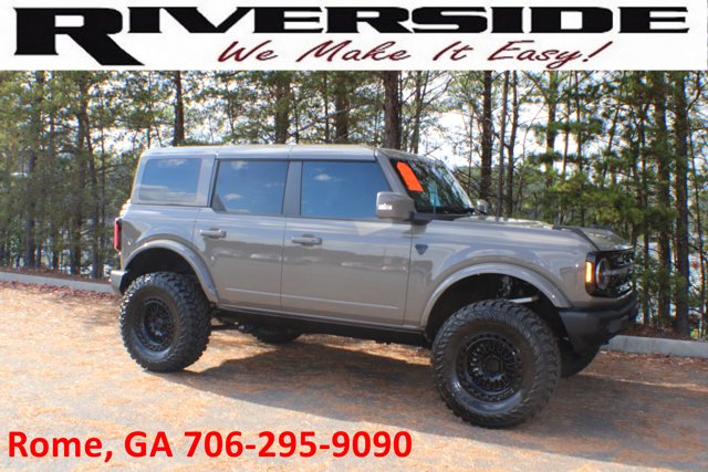 2025 Ford Bronco 4-Door Outer Banks's photo