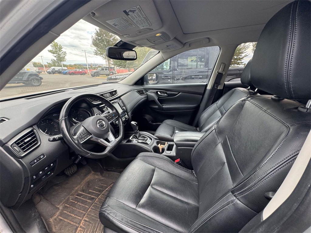 2018 Nissan Rogue SL photo 5