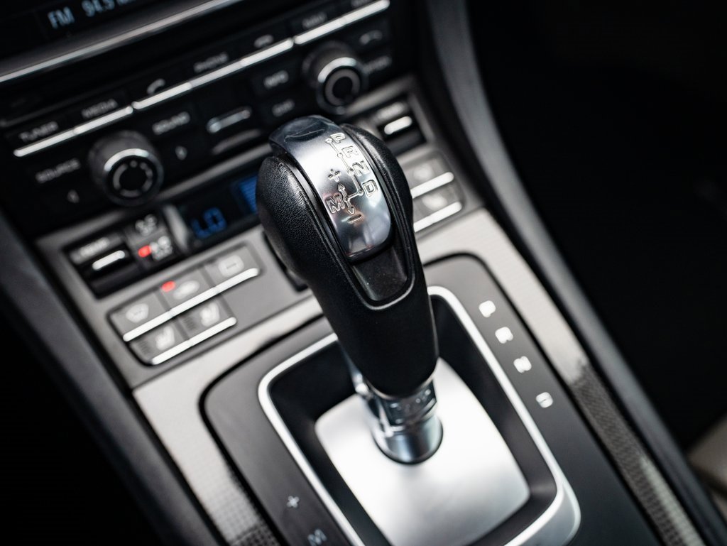 2014 Porsche 911 Turbo S photo 23