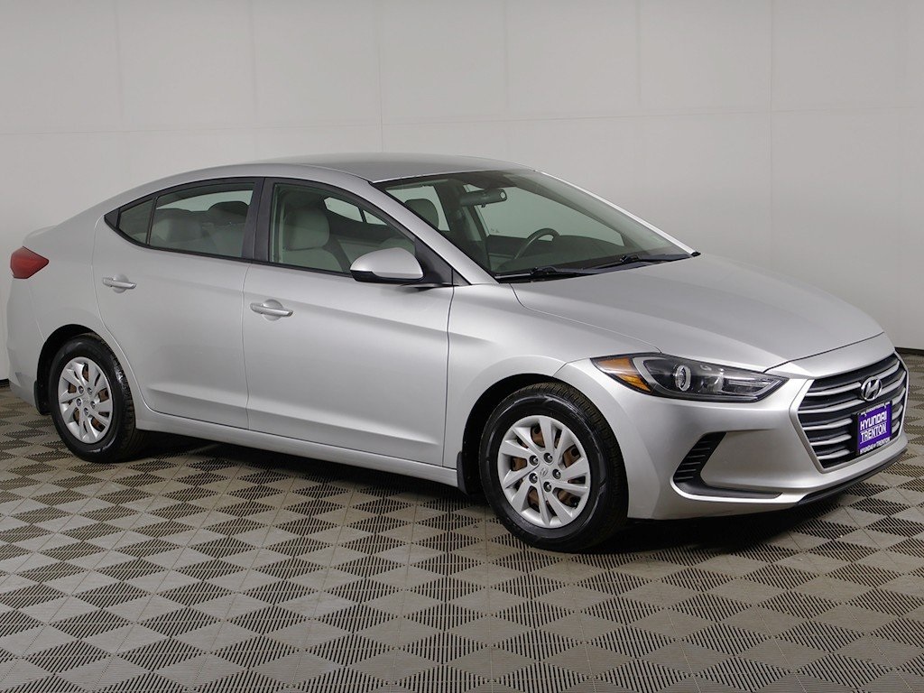 Used 2018 Hyundai Elantra SE with VIN 5NPD74LF4JH306241 for sale in Ewing Township, NJ