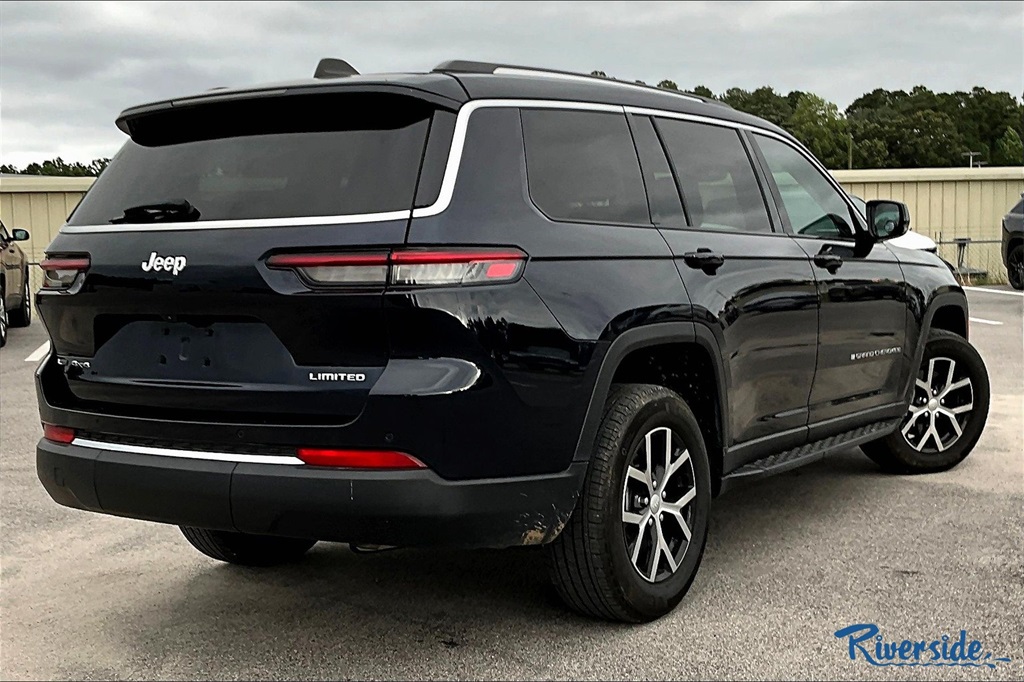 2023 Jeep Grand Cherokee Limited photo 2