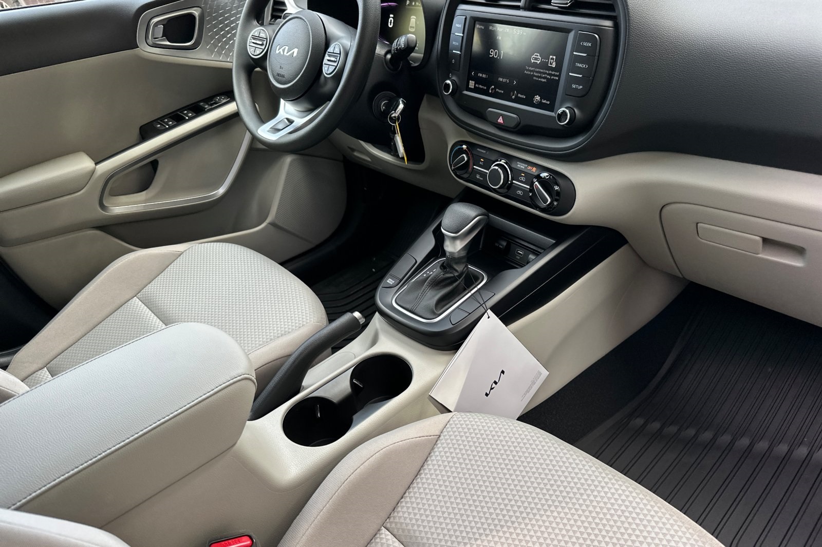 2025 Kia Soul LX S photo 10