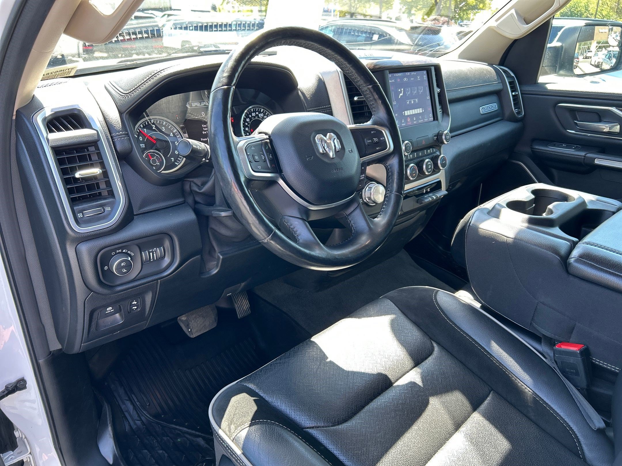 2020 Ram 1500 Laramie photo 13