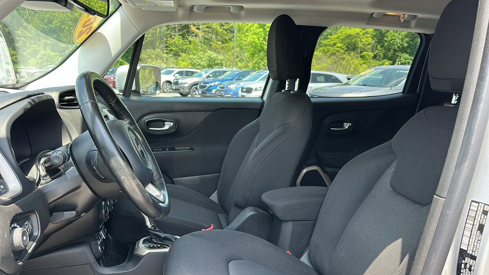 2016 Jeep Renegade Latitude photo 12