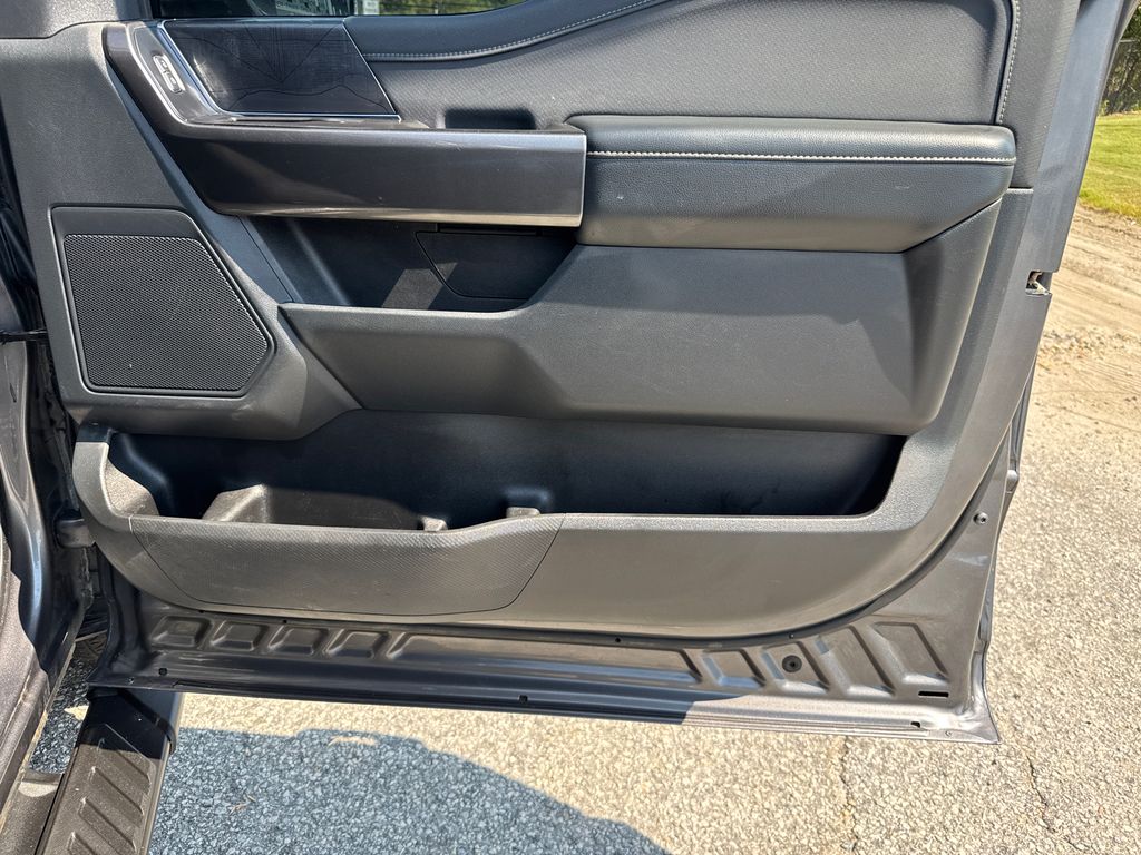 2021 Ford F-150 XLT photo 14