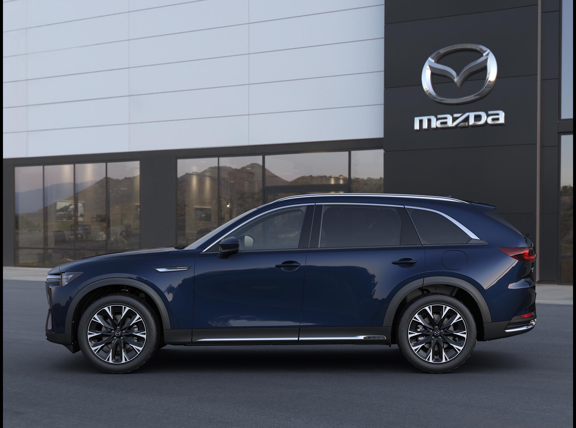 2026 Mazda CX-90 Plug-in Hybrid Premium Plus photo 3