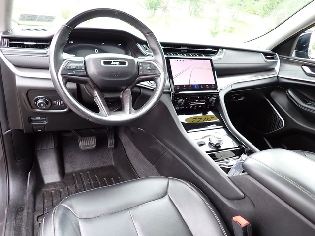 2022 Jeep Grand Cherokee Limited photo 17