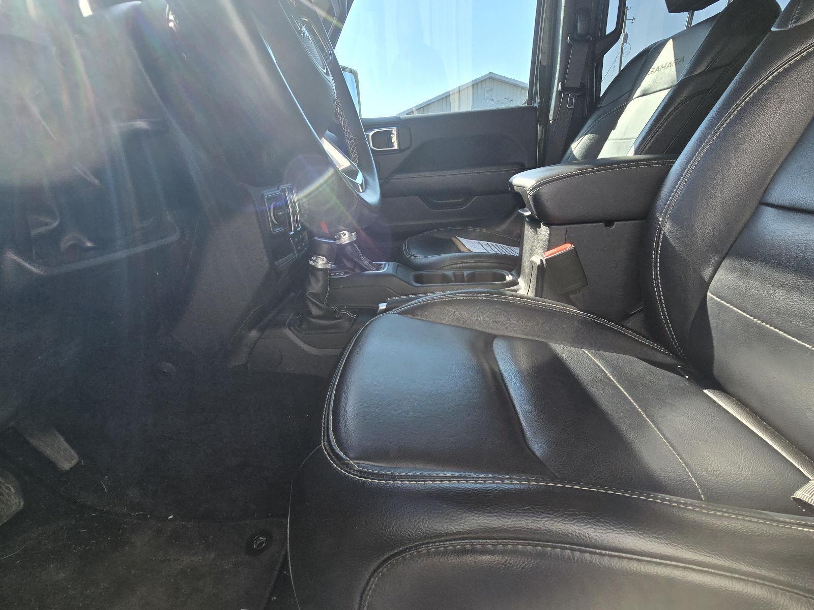 2022 Jeep Wrangler Unlimited Sahara photo 26