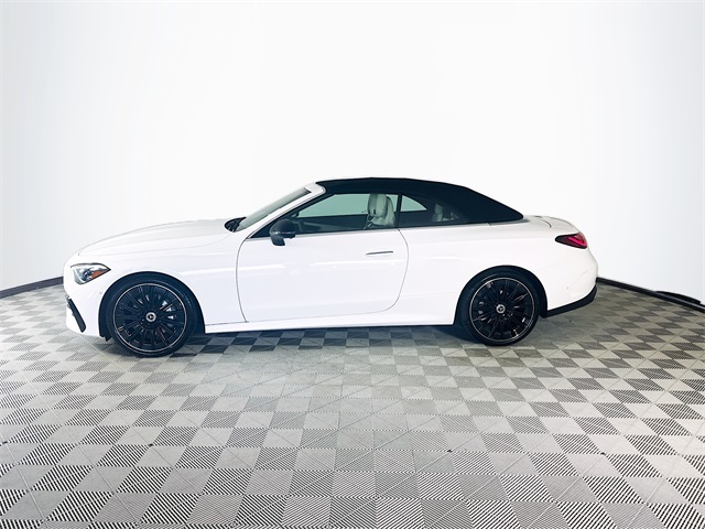 2026 Mercedes Benz CLE 300 4MATIC Cabriolet photo 4