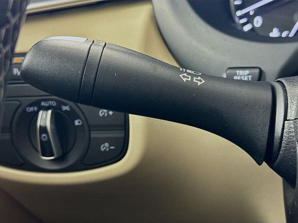 2022 Infiniti QX50 Luxe photo 10