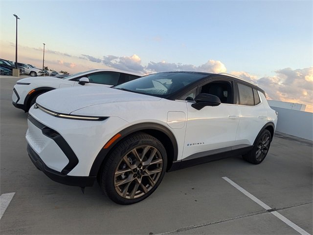 2026 Chevrolet Equinox EV 1LT photo 4