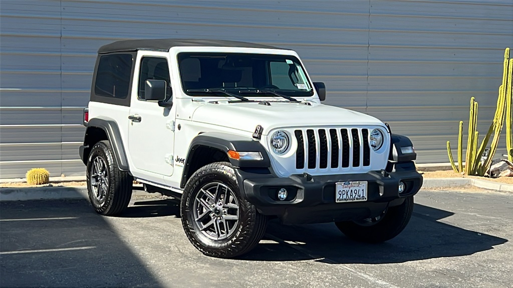 Used 2024 White Jeep Sport S image 1