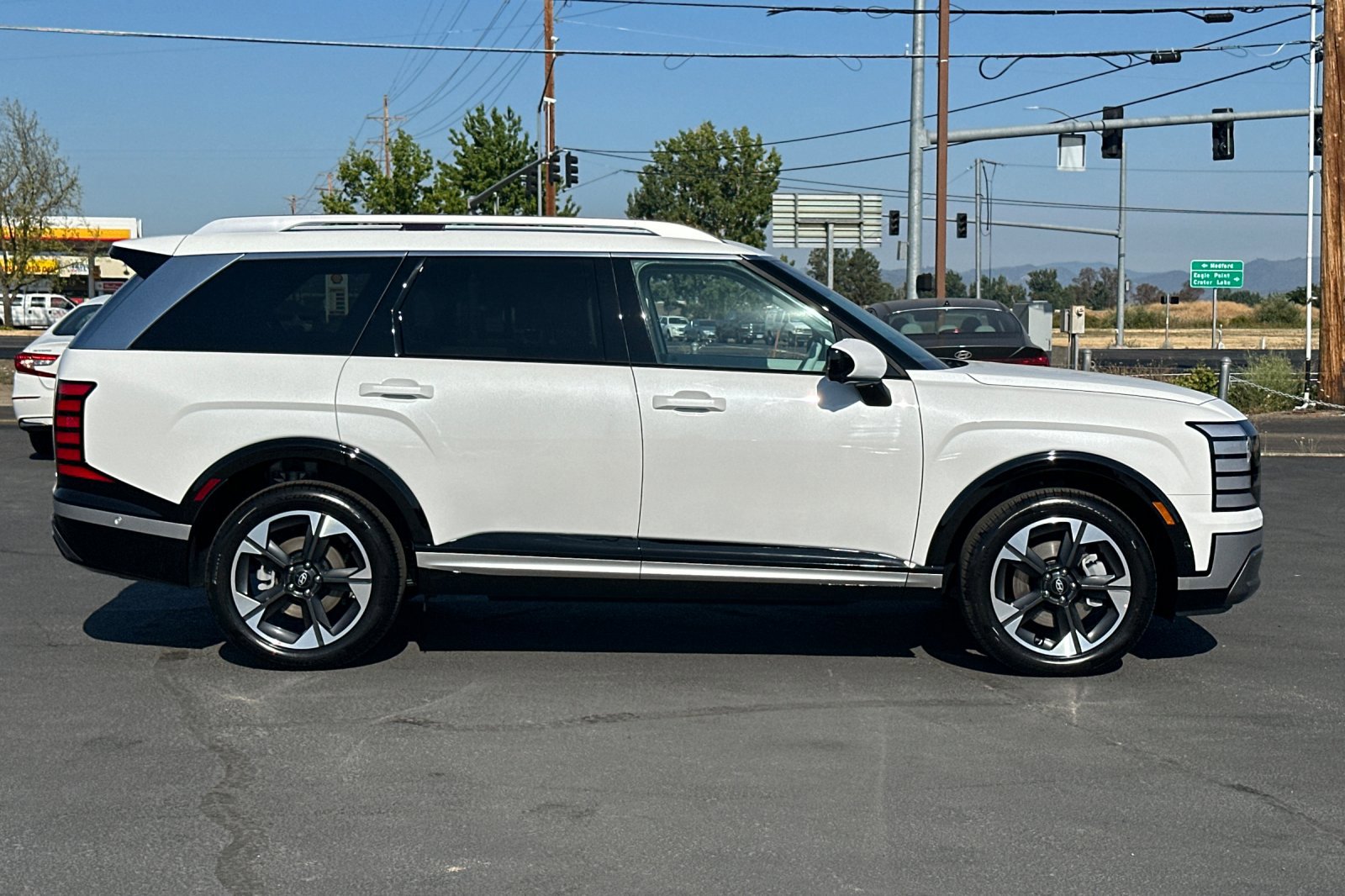 2026 Hyundai Palisade Limited photo 3
