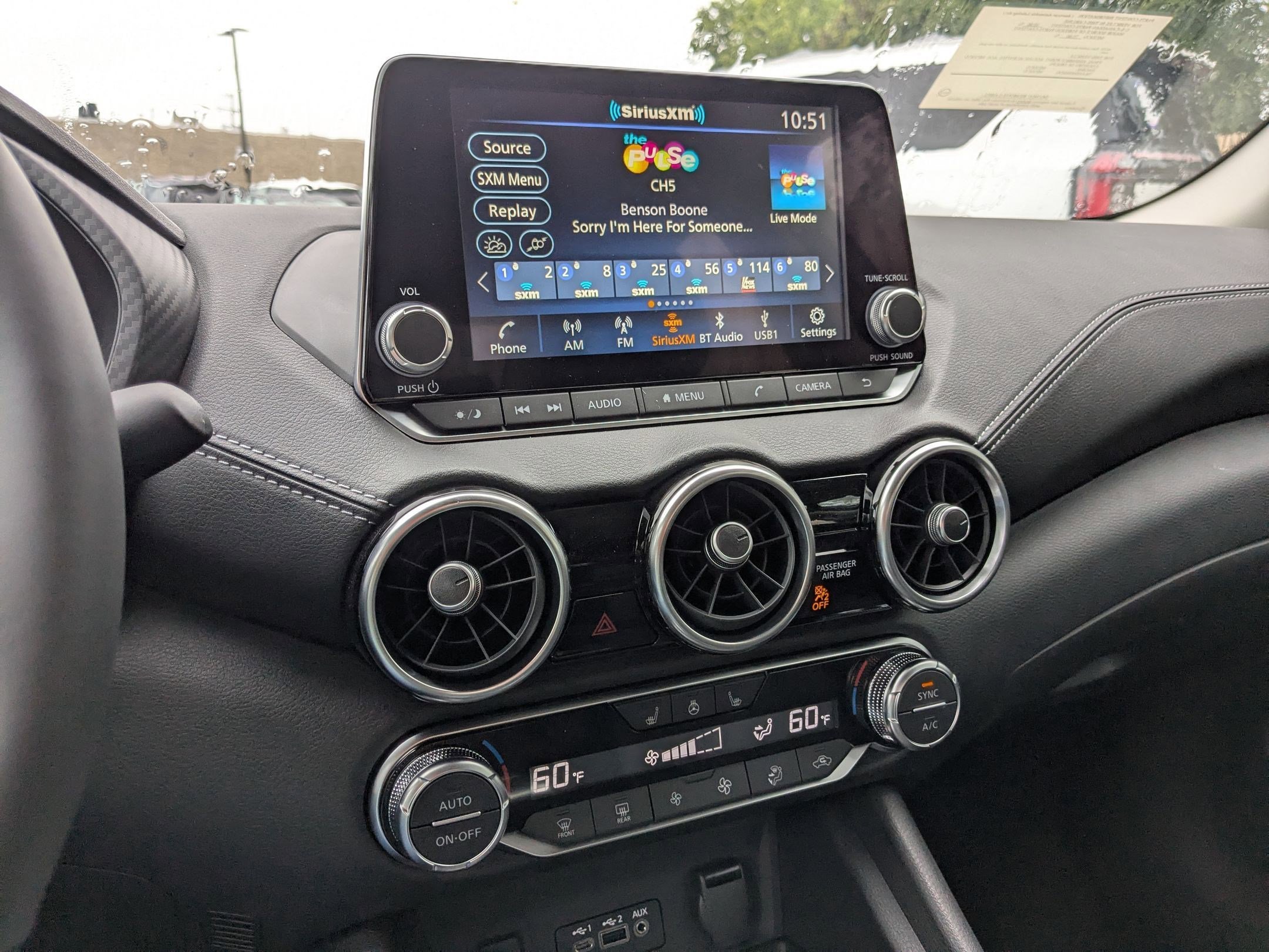 2025 Nissan Sentra SV photo 13