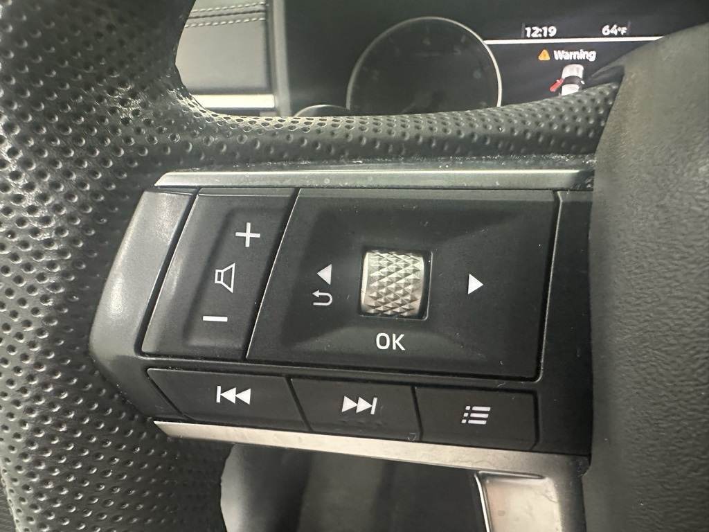 2023 Mitsubishi Outlander SE photo 24