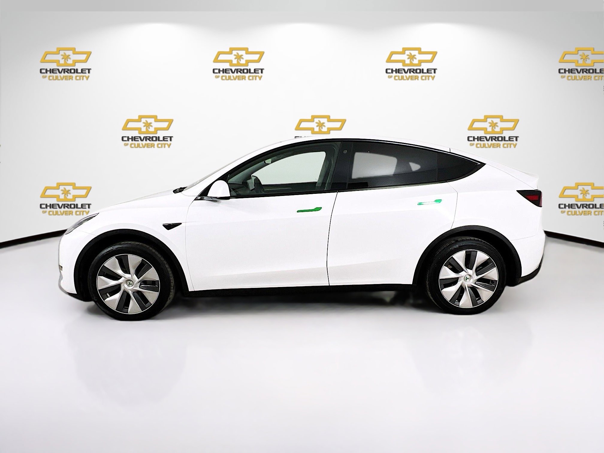 2023 Tesla Model Y Long Range photo 4