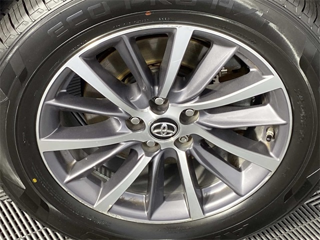 2019 Toyota Highlander SE XLE photo 22