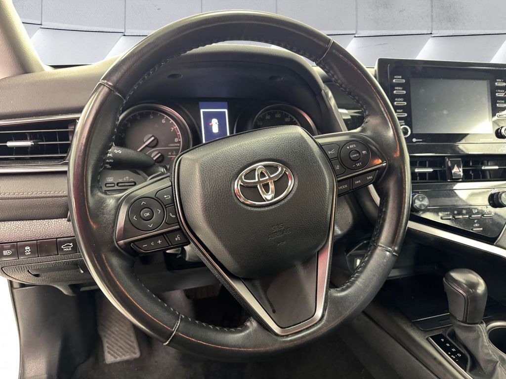 2023 Toyota Camry SE photo 9