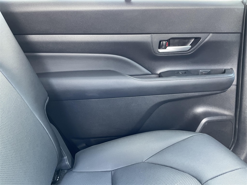 2024 Toyota Grand Highlander XLE photo 17