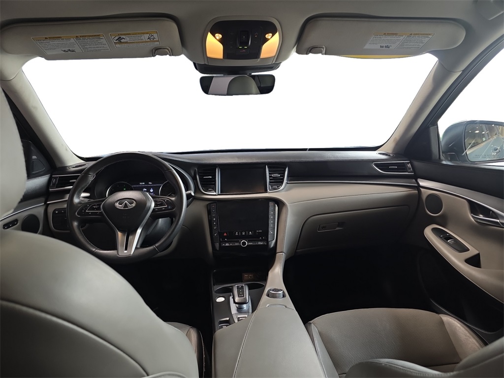 2024 Infiniti QX50 Luxe photo 2