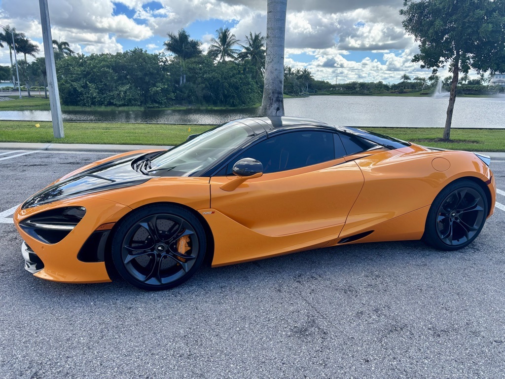 2020 Mclaren 720S Spider photo 2