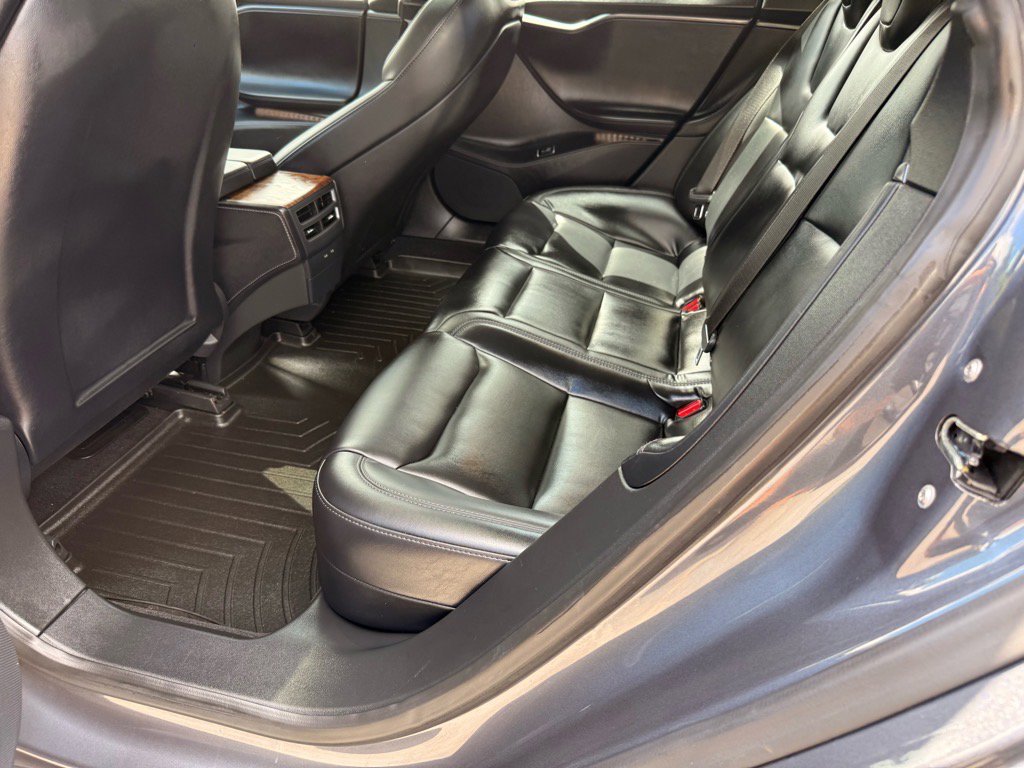 2021 Tesla Model S Long Range Plus photo 10