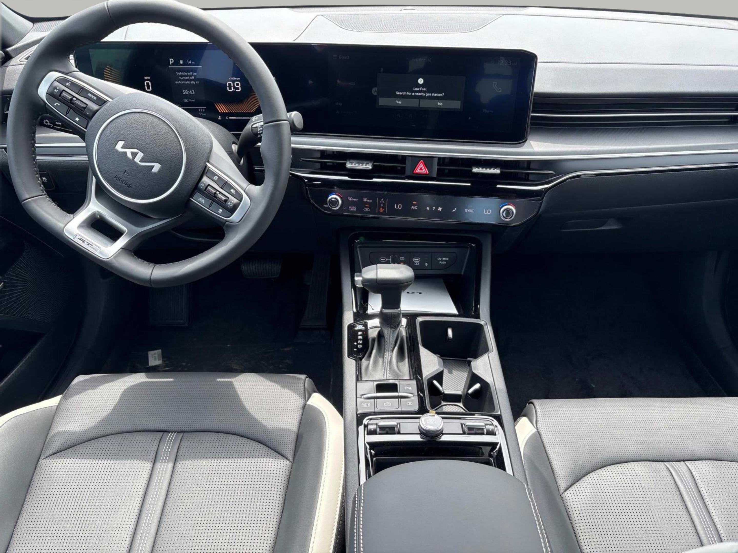 2025 Kia K5 GT-Line photo 14