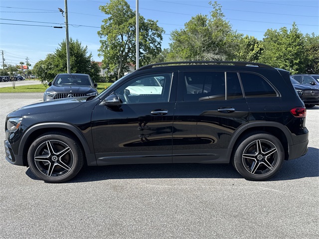2024 Mercedes Benz GLB 250 photo 3