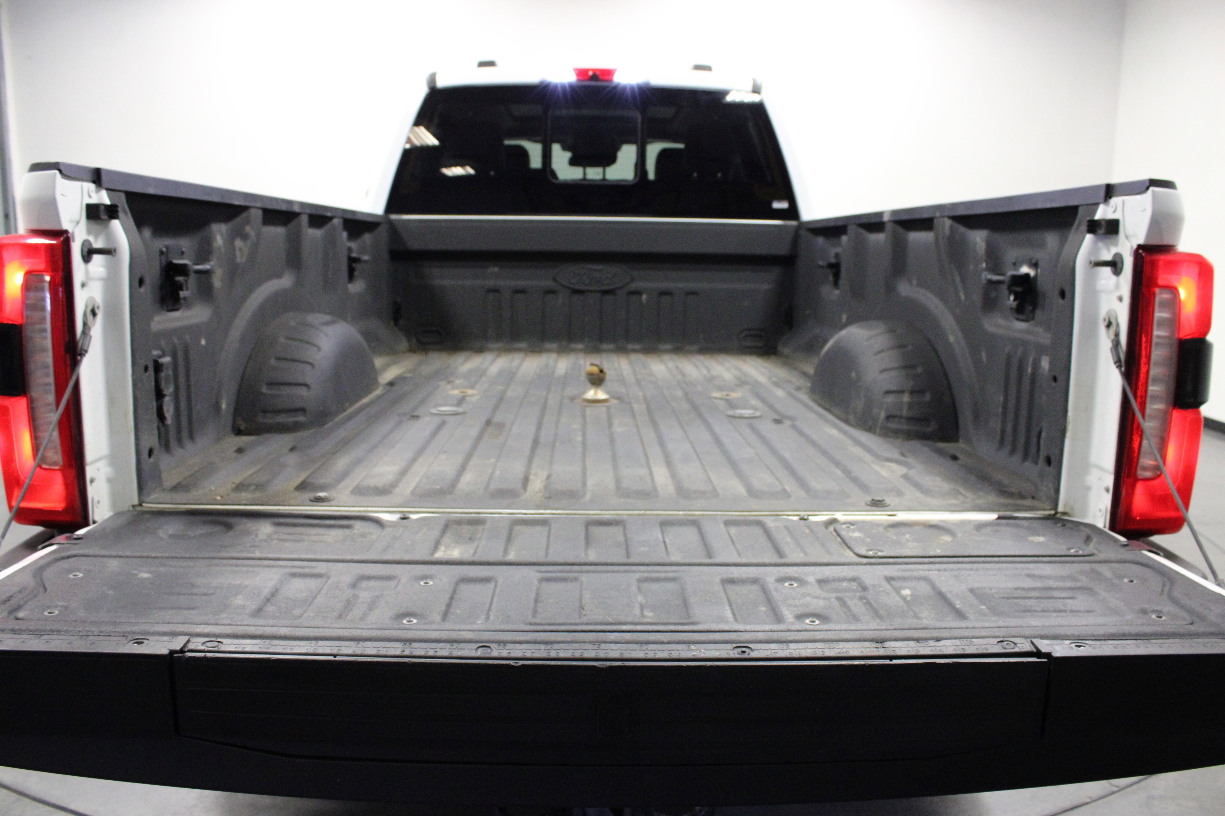 2023 Ford F-250 Lariat photo 13