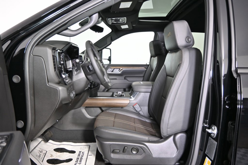 2026 Chevrolet Silverado 2500HD High Country photo 20