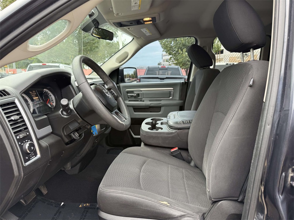2019 Ram 1500 Classic Warlock photo 15