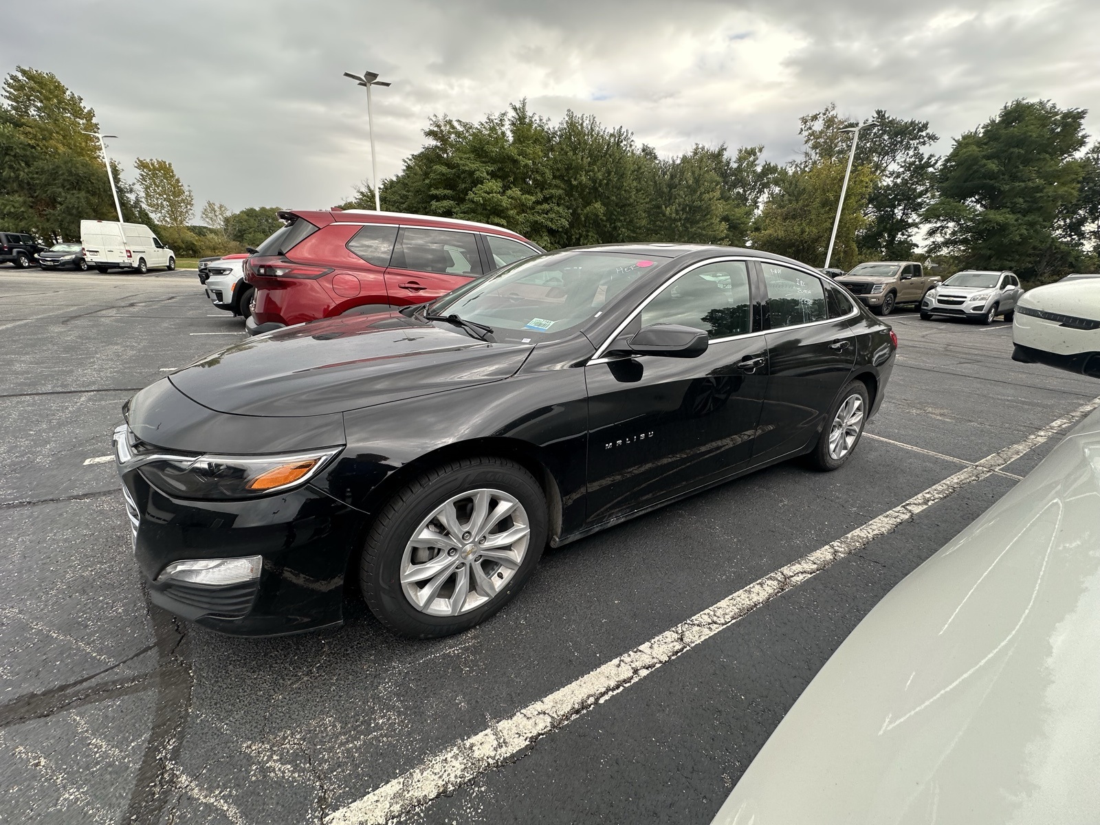 2024 Chevrolet Malibu 1LT photo 2