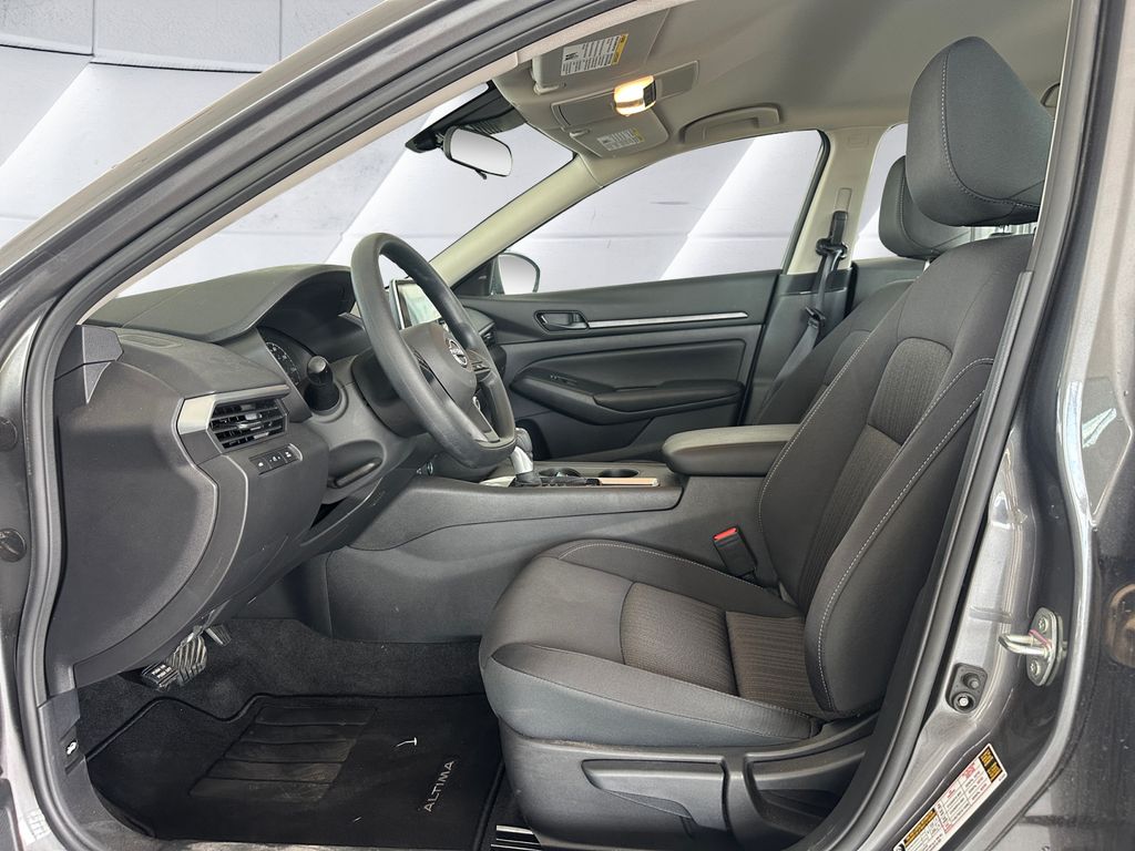 2025 Nissan Altima 2.5 S photo 7