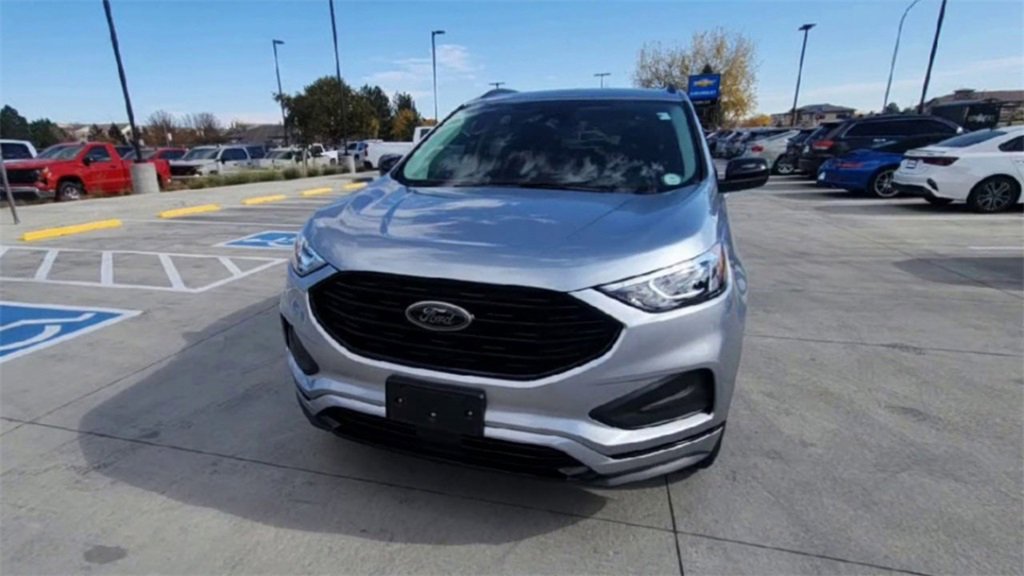 2024 Ford Edge SE photo 3