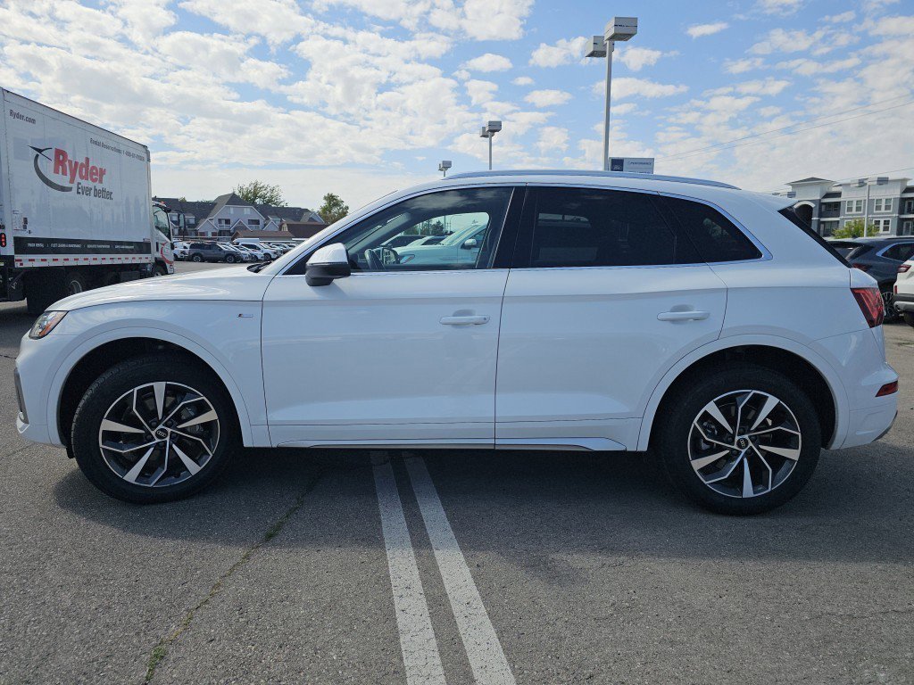 2022 Audi Q5 45 S line Premium photo 18