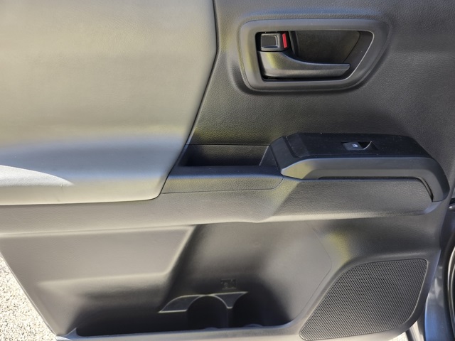 2023 Toyota Tacoma SR photo 10
