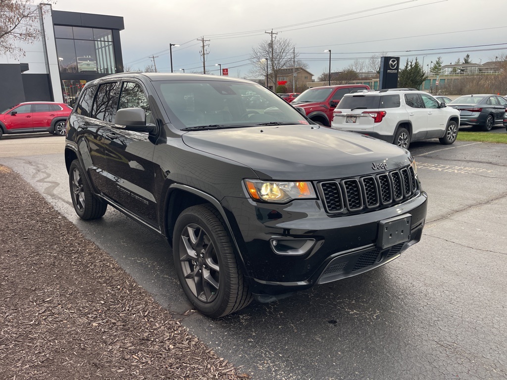 2021 Jeep Grand Cherokee Anniversary Edition photo 4