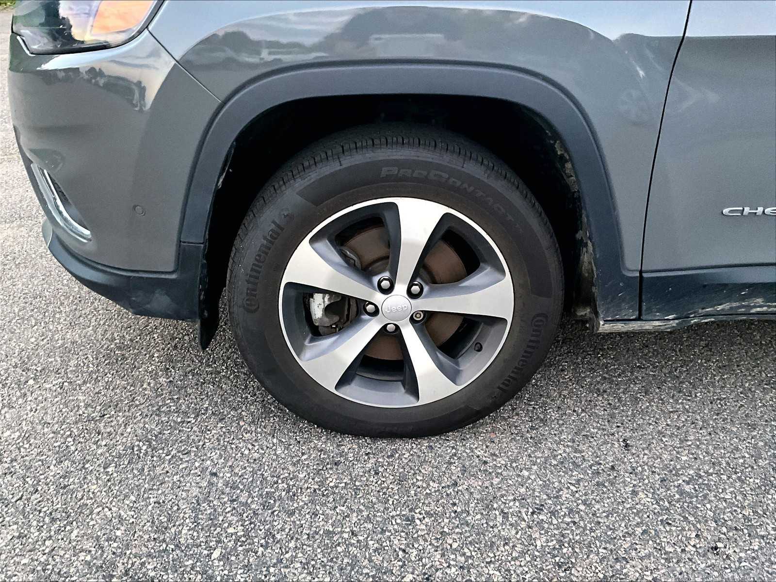 2021 Jeep Cherokee Limited photo 4