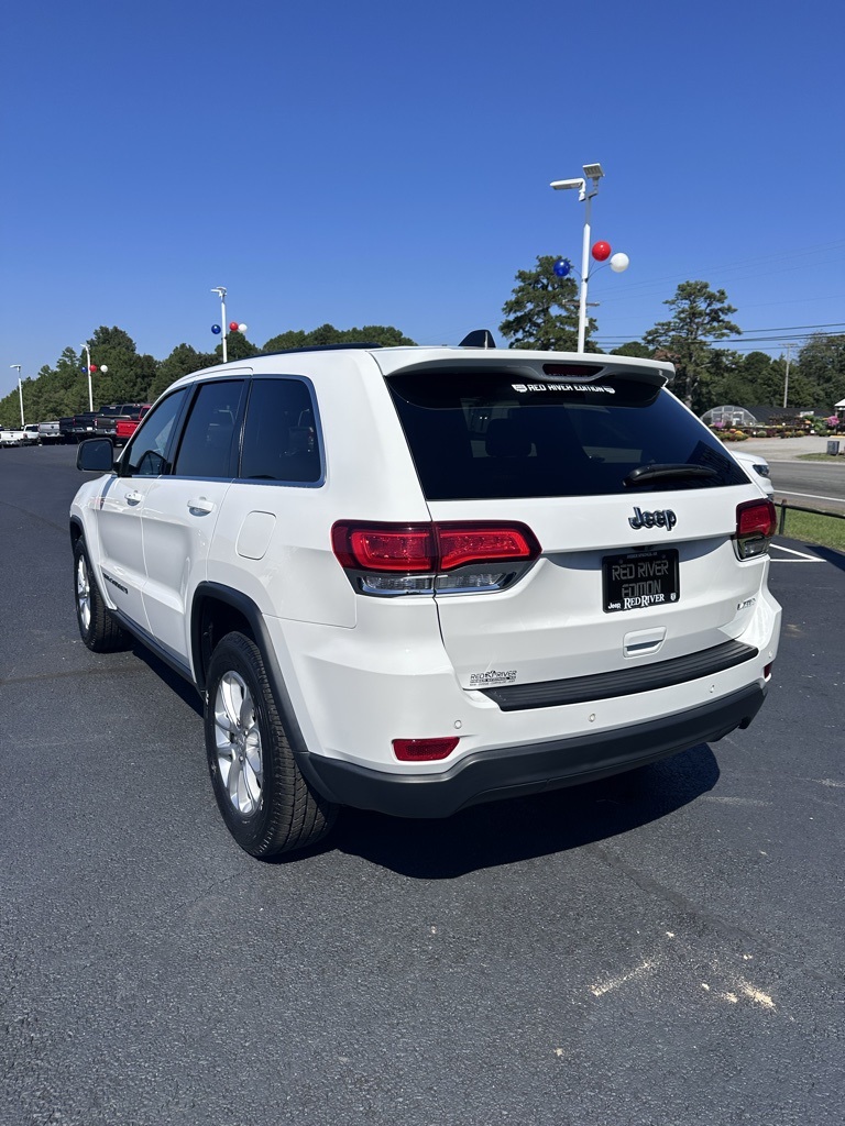 2022 Jeep Cherokee Laredo X photo 3