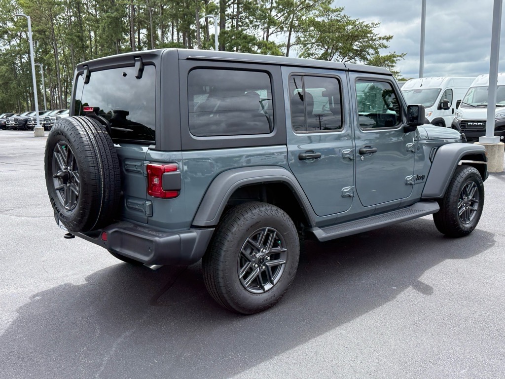 2025 Jeep Wrangler Sport S photo 3