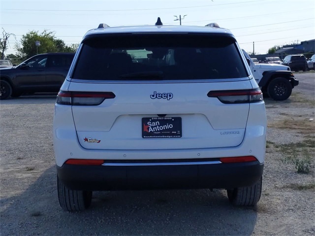 2025 Jeep Grand Cherokee Laredo Altitude photo 7
