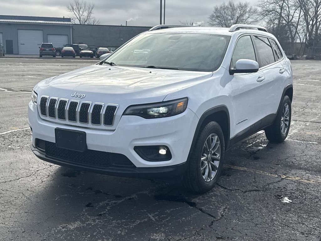2019 Jeep Cherokee Latitude photo 2