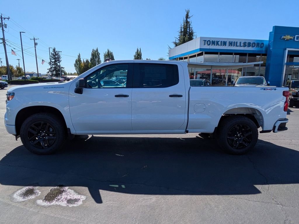 2026 Chevrolet Silverado 1500 Custom photo 3