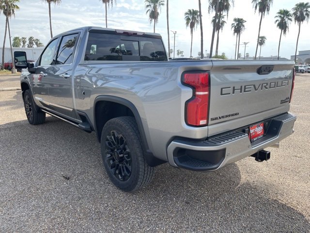 2025 Chevrolet Silverado 2500HD High Country photo 4