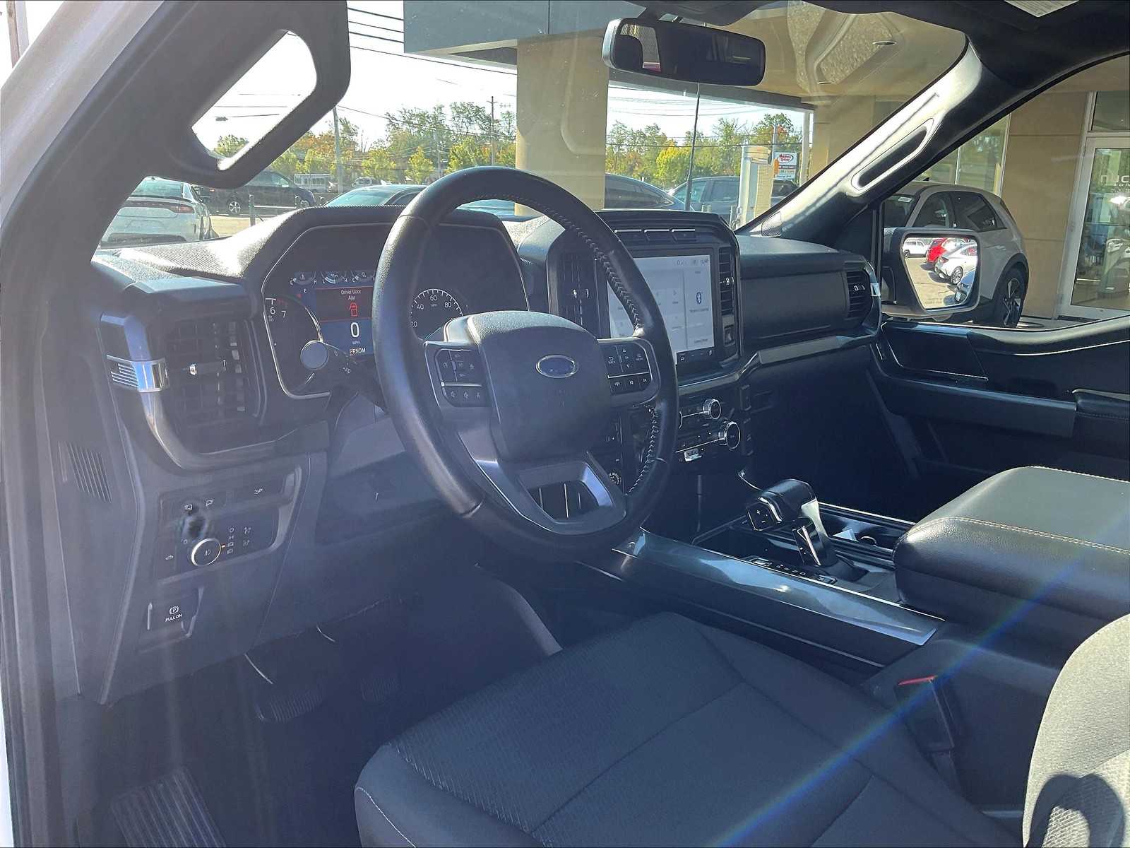 2022 Ford F-150 XLT photo 8